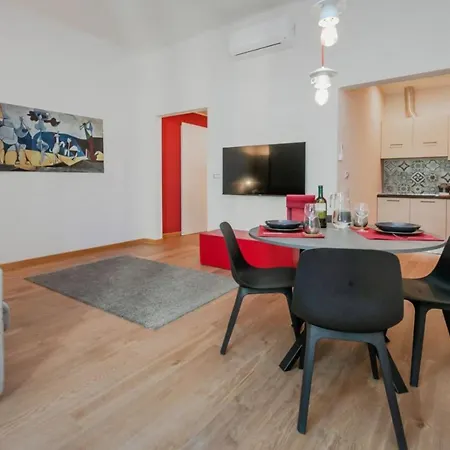 Appartamento Casa Picasso Elegant In The Heart Of Genova